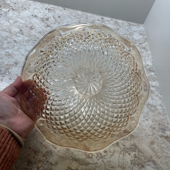 Vintage Yellow/Gold glass 10” decorative bowl - Picture 5 of 6